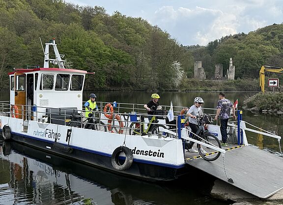 Hardenstein Fähre und Burg