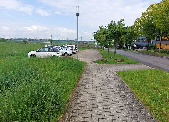 Friedrich-List-Straße, nördlich der Bushaltestelle